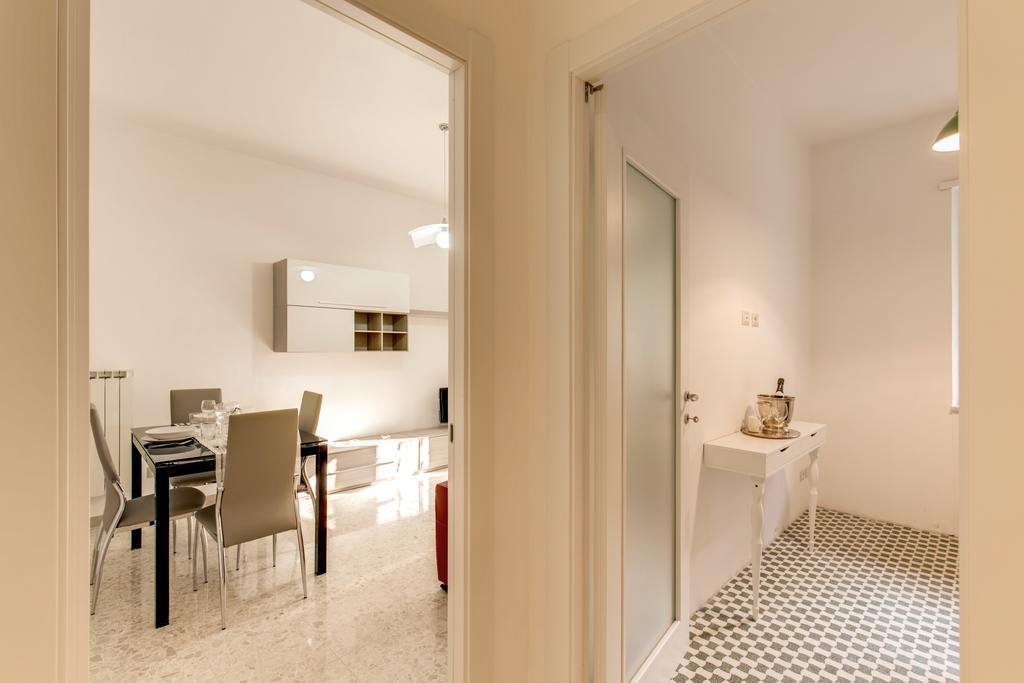 Daisy Guest House Colosseo Рим Стая снимка